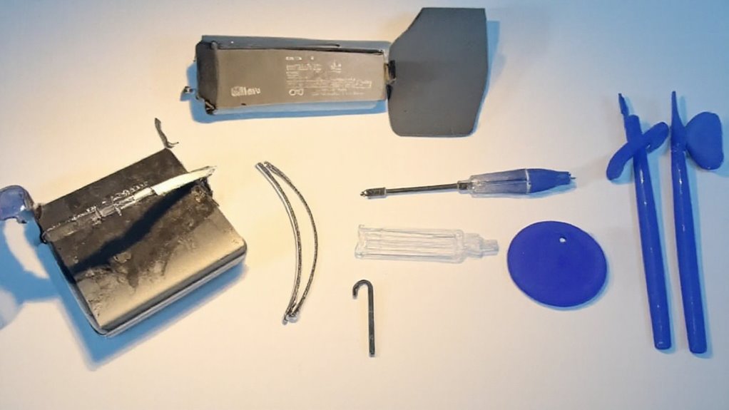 zestaw narzędzi do wymiany baterii