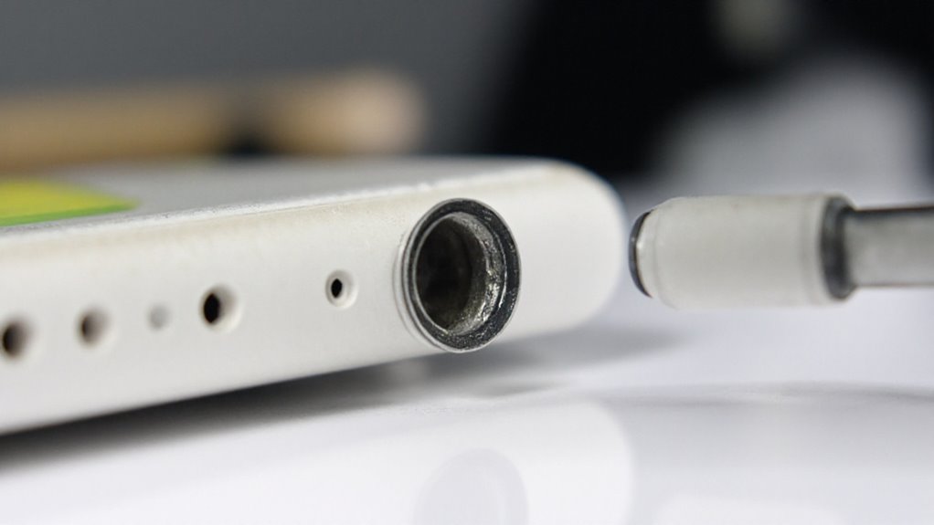 często zadawane pytania dotyczące czyszczenia portu ładowania